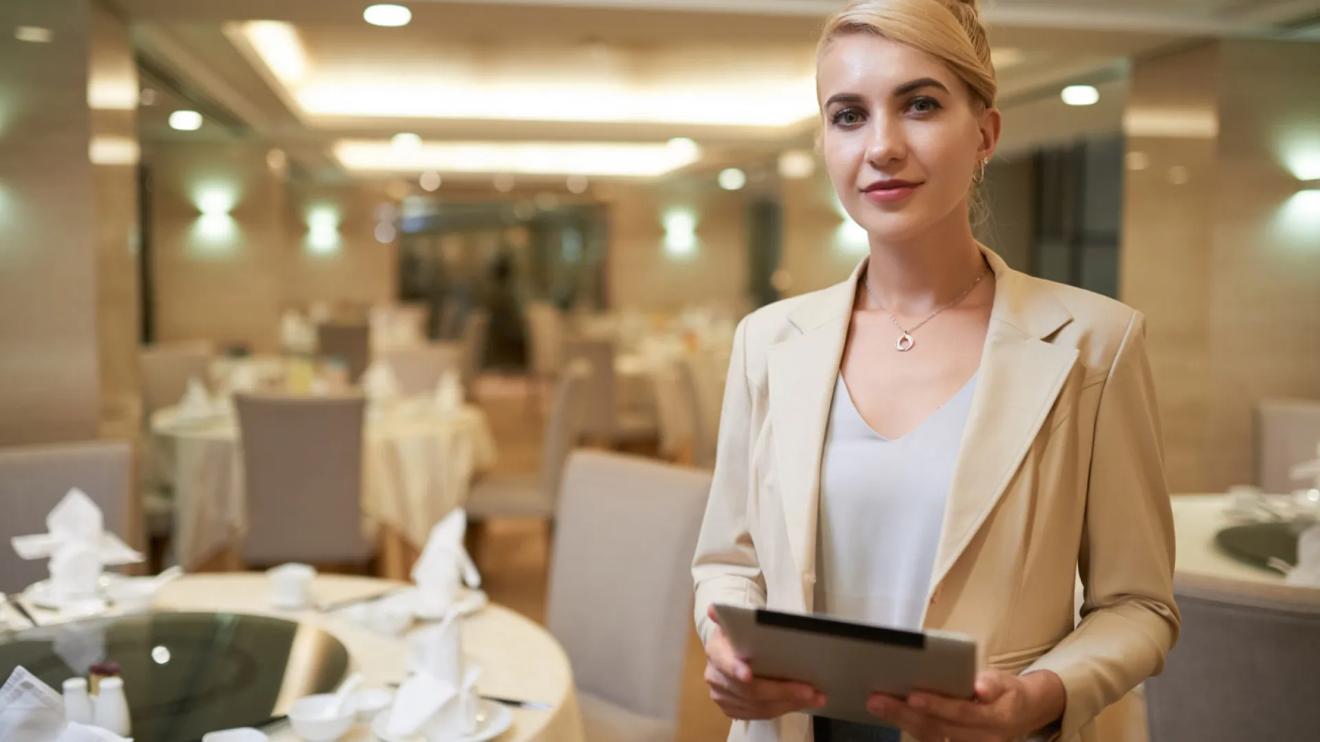 Hospitality management à Paris : les clés d’un accueil haut de gamme