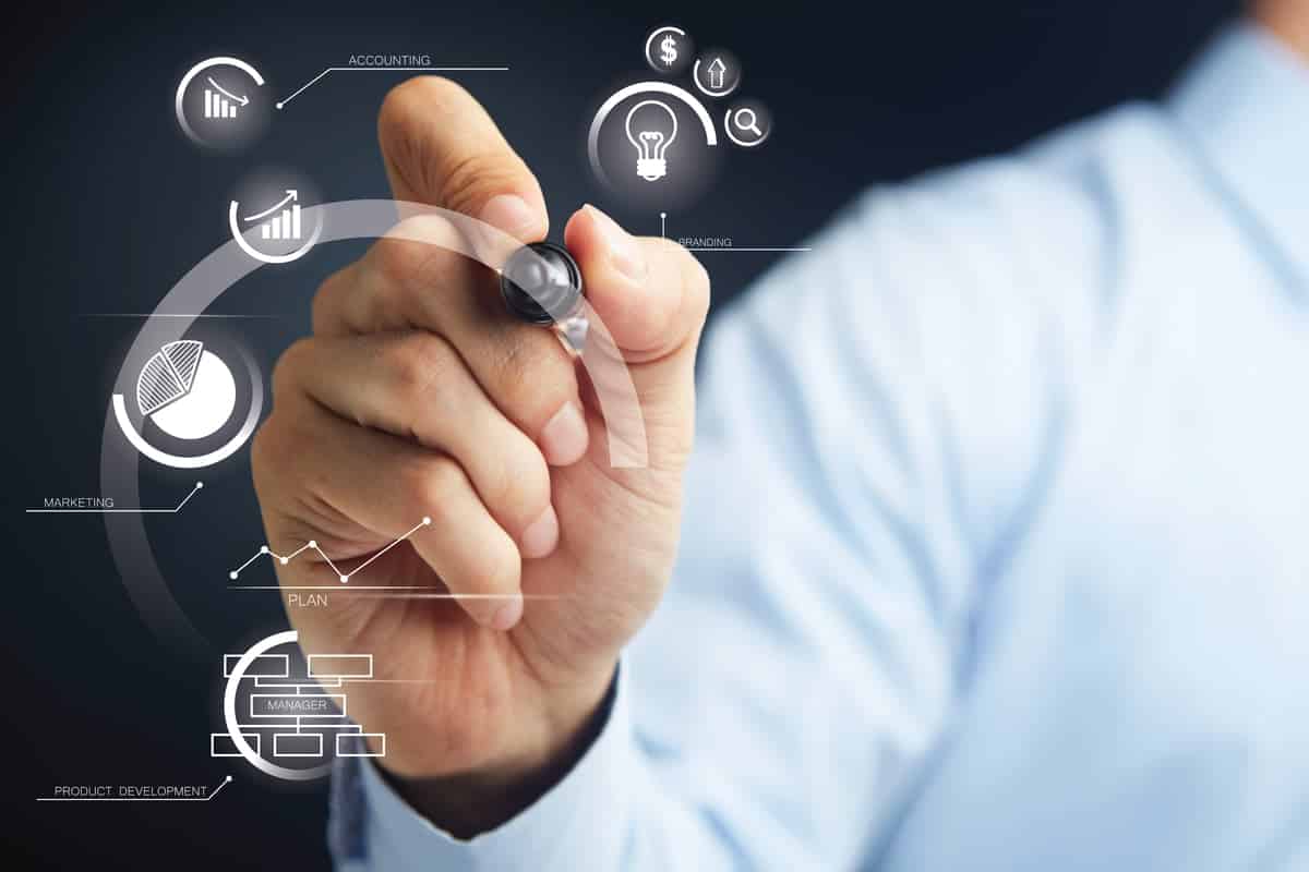 Réussir son entretien commercial : voici 7 étapes de la vente à connaître